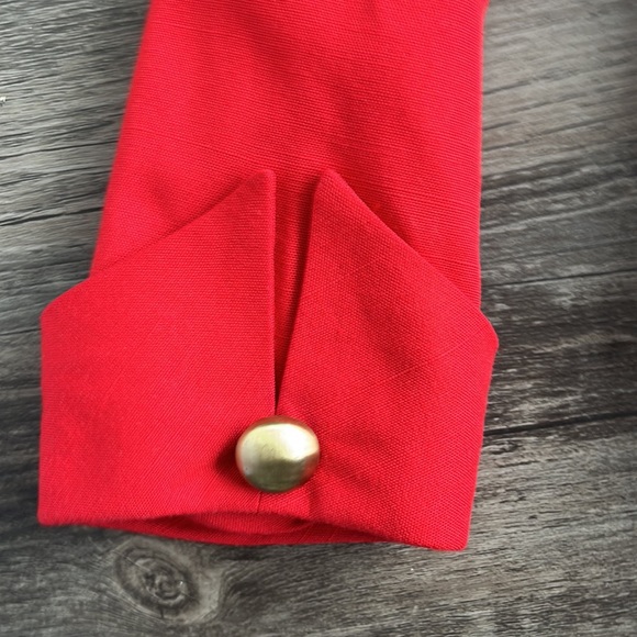 Neiman Marcus | Red Skirt Set | 8 - Picture 12 of 17